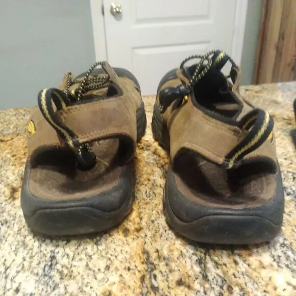 Keen Men Shoe Newport H2 Size 11M Brown Athletic Sport Sandal Hiking Walking